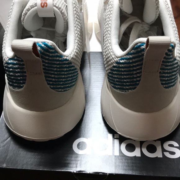 NWT adidas Questar Flow - Picture 3 of 6